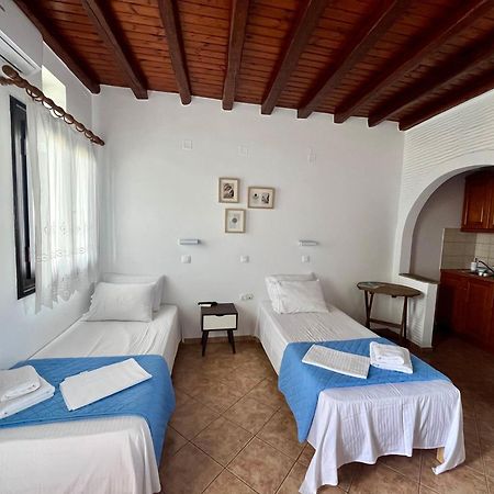 Tínos Spitalia Rooms מראה חיצוני תמונה